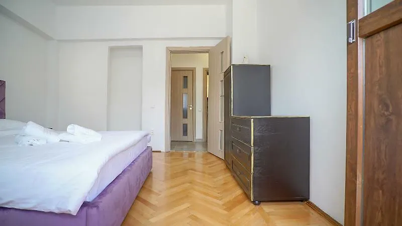 Cn2I Luxury Accomodation Universitate Bucarest Apartamento